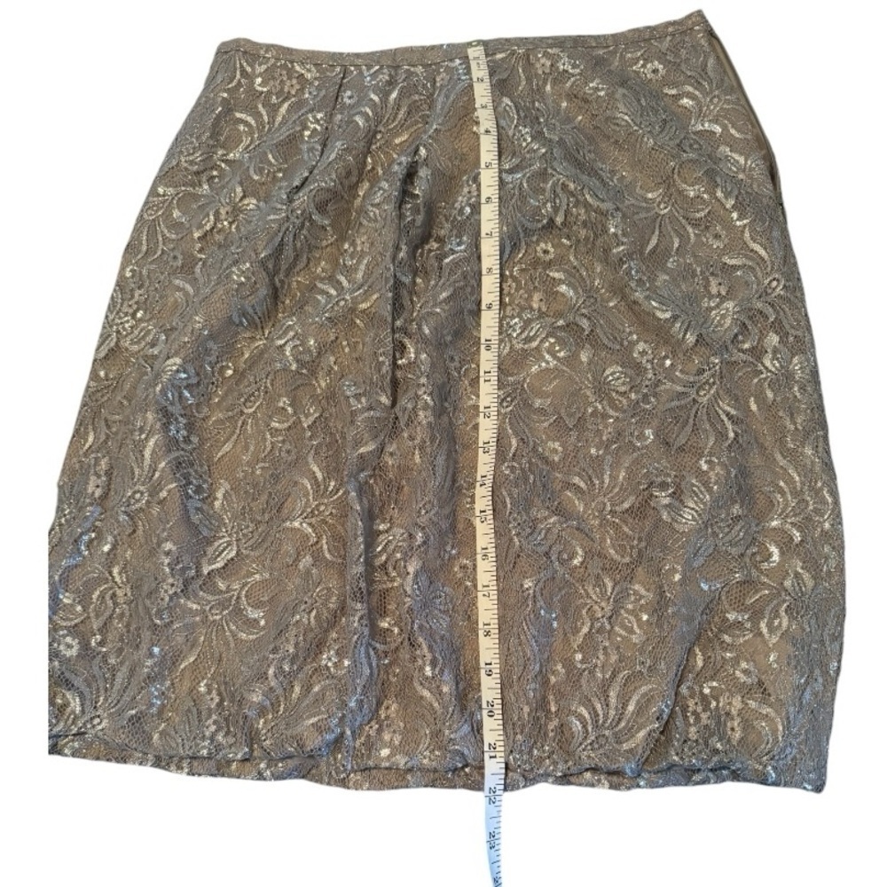 NWT Loft Bubble Hem Shimmer Lace Skirt, Silver, Size 8 - Picture 6 of 9